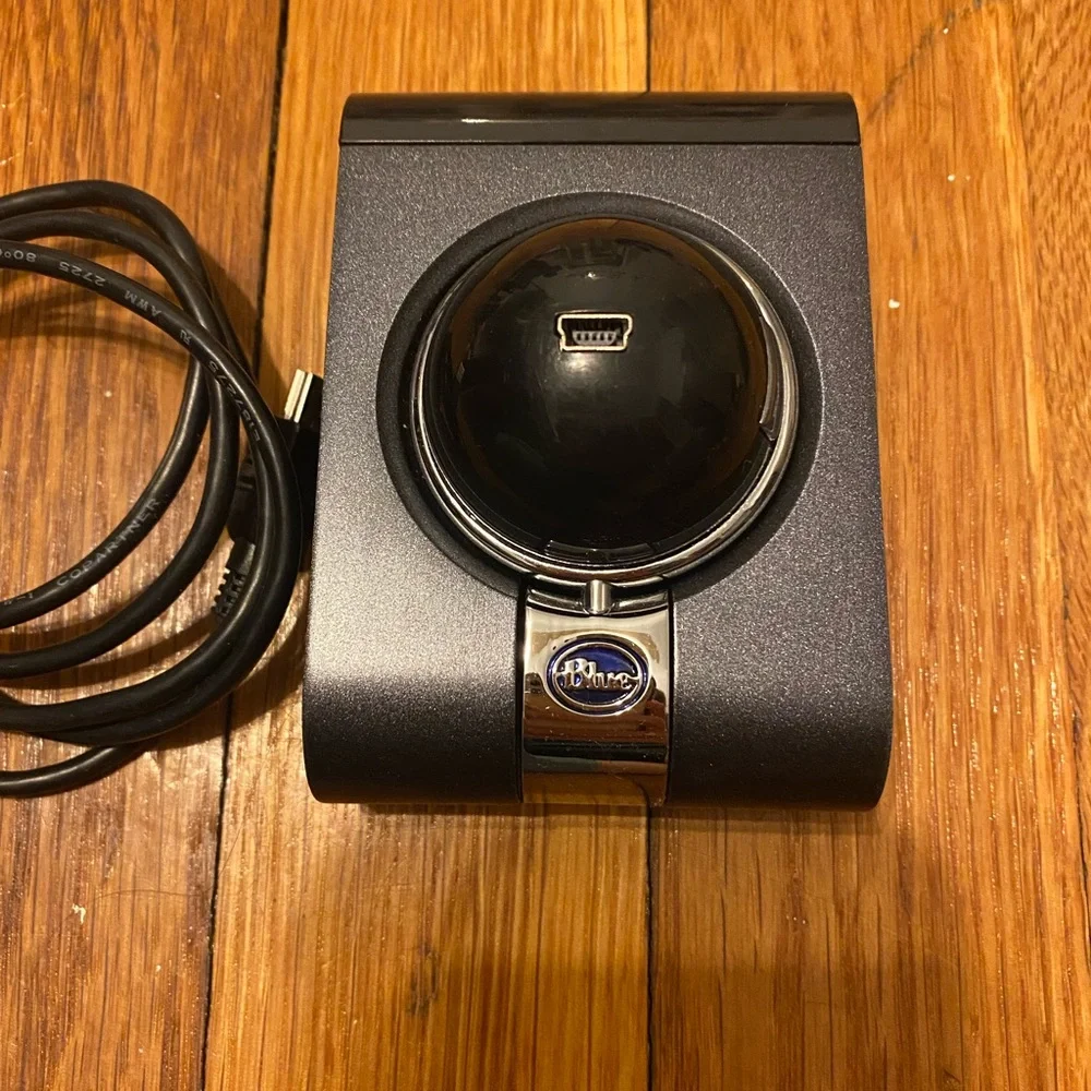 Microphone